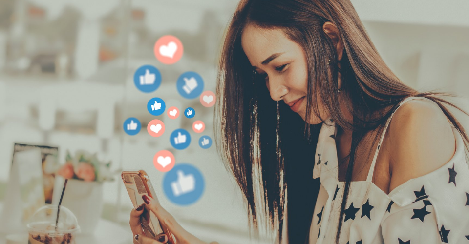 Girl on Social