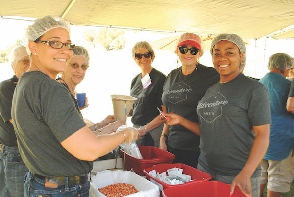 Avoya food packing event